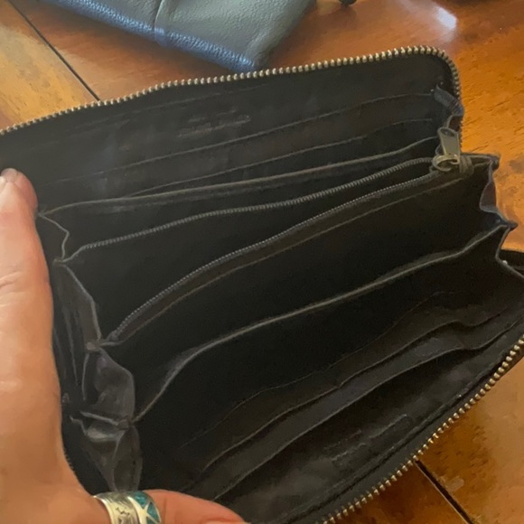 Vera Pelle Black Woven leather  Zip Wallet - Picture 2 of 4